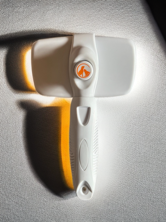 Retractable Pet Brush